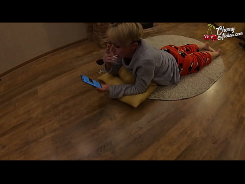 ❤️ Crazy Blonde បឺតជញ្ជក់ Dick ដ៏ធំ ហើយលោតលើវា - ការរួមភេទតាមរន្ធគូថ ❤ អាសអាភាស នៅ km.pornado-co.ru ❌️